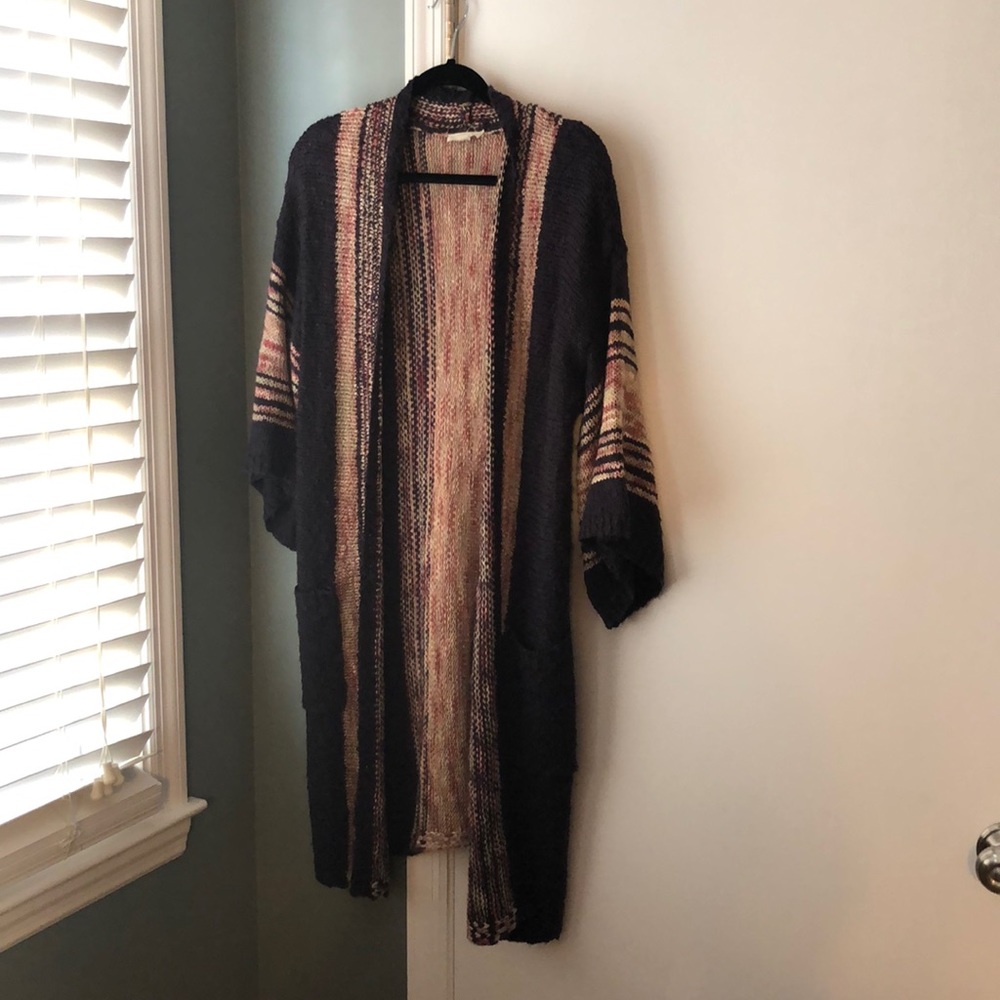 Beautiful and cozy knit long cardigan